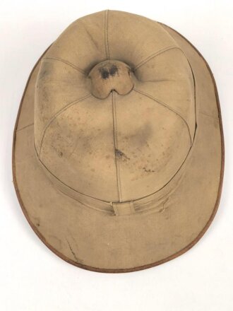 Tropenhelm Wehrmacht, oben leicht eingedrückt, Kopfgrösse 56