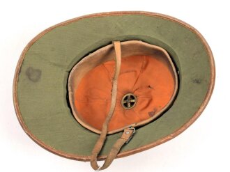 Tropenhelm Wehrmacht, oben leicht eingedrückt, Kopfgrösse 56