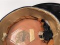 Feuerwehr III.Reich, Schirmmütze für Mannschaften. Die Biese leicht mottig, Schirm seitlich lose, Mützenkörper vorne defekt. Kopfgrösse 57