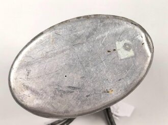 Trinkbecher aus Leichtmetall , Eigentumstück in gutem Zustand, ungereinigt