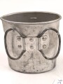 Trinkbecher aus Leichtmetall , Eigentumstück in gutem Zustand, ungereinigt