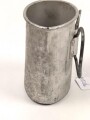 Trinkbecher aus Leichtmetall , Eigentumstück in gutem Zustand, ungereinigt