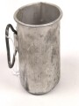 Trinkbecher aus Leichtmetall , Eigentumstück in gutem Zustand, ungereinigt