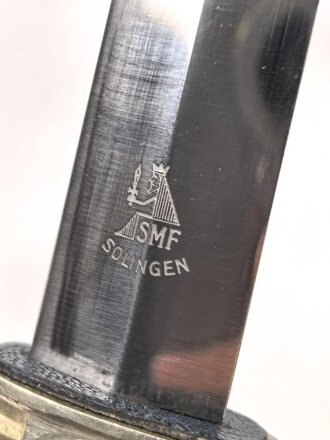 Fliegerdolch für Angehörige des Deutschen Luftsport Verband DLV. Die Klinge von SMF Solingen. Die Belederung Original, die Hakenkreuze vollständig emailliert.  Attraktives Stück