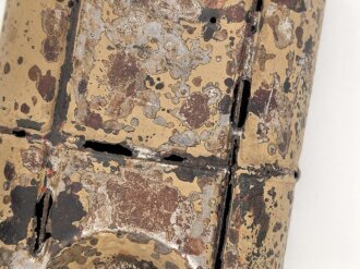 Doppellaufbehälter MG34 der Wehrmacht. Originallack, vermutlich Wasserfund, diverse kleiner Löcher