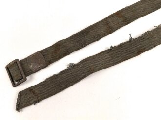 Teil eines Trageriemen für einen Laufbehälter der Wehrmacht, getragenes Stück
