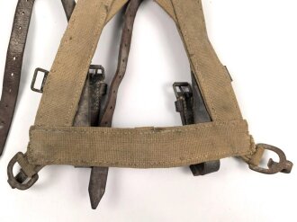 A-Rahmen Wehrmacht. Ungereinigtes Stück in gutem Gesamtzustand, Leder weich