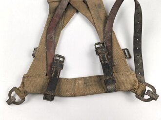 A-Rahmen Wehrmacht. Ungereinigtes Stück in gutem Gesamtzustand, Leder weich