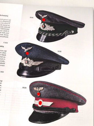 "Hermann Historica 106. Auktion am 8. November 2025" - A US Lifttime Headgear Collection and other Imperial and WWII Collectibles, DIN A5