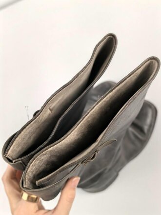Paar Stiefel für Unteroffiziere der Wehrmacht. getragenes Paar, ungereinigt, Sohlenlänge 30cm