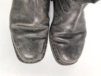 Paar Stiefel für Unteroffiziere der Wehrmacht. getragenes Paar, ungereinigt, Sohlenlänge 30cm