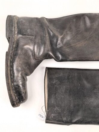 Paar Stiefel für Unteroffiziere der Wehrmacht. getragenes Paar, ungereinigt, Sohlenlänge 30cm