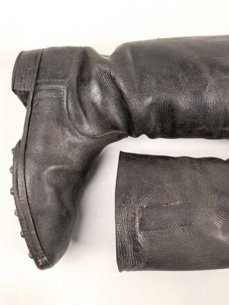 Paar Stiefel für Mannschaften der Wehrmacht. getragenes Paar, ungereinigt, Sohlenlänge 31cm