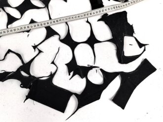 Konvolut Reste von Uniformtuch Panzertruppe / NSKK / Deutsches Jungvolk. Ideal zum Reparieren von kleineren Fehlstellen