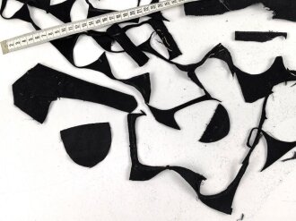 Konvolut Reste von Uniformtuch Panzertruppe / NSKK / Deutsches Jungvolk. Ideal zum Reparieren von kleineren Fehlstellen