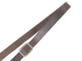 Querriemen für die Uniform, braunes Leder.   RZM markiert, ein Karabiner defekt, Gesamtlänge 84cm