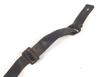 Lackleder Riemen für eine Schirmmütze für Mannschaften III.Reich. Ungereinigt. Gesamtlänge 31,5cm