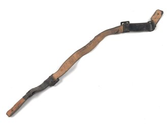 Lackleder Riemen für eine Schirmmütze für Mannschaften III.Reich. Ungereinigt. Gesamtlänge 37,5cm