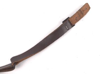 Brauner Lederriemen für eine Schaftmütze III.Reich. Ungereinigt. Gesamtlänge 32cm