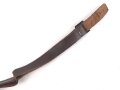 Brauner Lederriemen für eine Schaftmütze III.Reich. Ungereinigt. Gesamtlänge 32cm