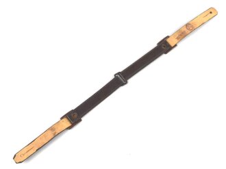 Brauner Riemen aus Ersatzmaterial für eine Schaftmütze III.Reich. Ungereinigt. Gesamtlänge 33cm
