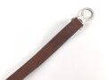 Sturmriemen für ein Polizei Tschako III.Reich. Braunes  Leder, Leichtmetallbeschläge. Gesamtlänge 30cm