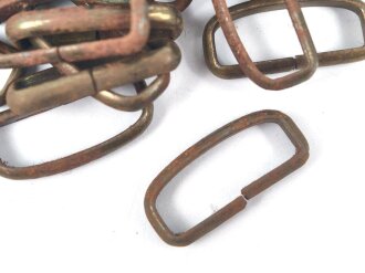 Schieber für Blankwaffengehänge III.Reich, Eisen gold eloxiert, Innenmaß 20mm. Sie erhalten ein ( 1 ) Stück