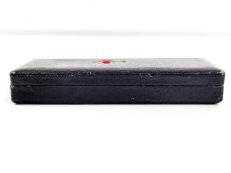 Ehrenkreuz der Deutschen Mutter in gold. Sehr guter Zustand, am langen Band, im Verleihungsetui von Zimmermann Pforzheim