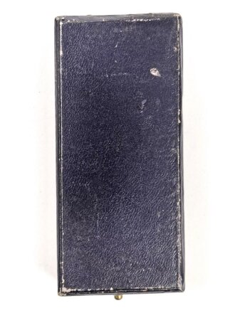 Ehrenkreuz der Deutschen Mutter in gold. Sehr guter Zustand, am langen Band, im Verleihungsetui von Zimmermann Pforzheim