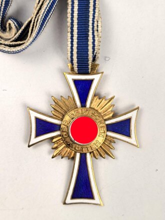 Ehrenkreuz der Deutschen Mutter in gold. Sehr guter...