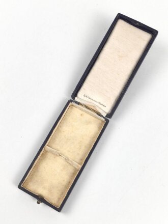 Ehrenkreuz der Deutschen Mutter in gold. Sehr guter Zustand, am langen Band, im Verleihungsetui von Zimmermann Pforzheim