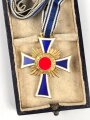 Ehrenkreuz der Deutschen Mutter in gold. Sehr guter Zustand, am langen Band, im Verleihungsetui von Zimmermann Pforzheim
