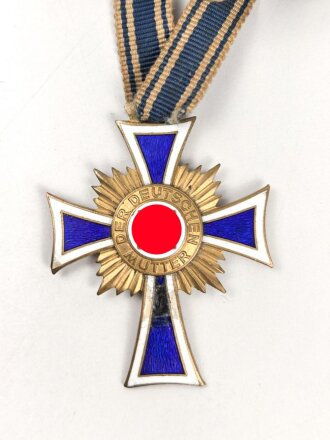 Ehrenkreuz der Deutschen Mutter in gold. Defektes...