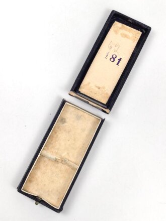 Verleihungsetui zum Ehrenkreuz der Deutschen Mutter in gold. defekt