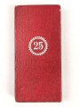 Treudienst Ehrenzeichen für 25 Jahre. Guter Zustand, am Band mit Tragenadel. Im Etui von "Souval Wien"