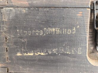 Transportkasten " Kartusche schweres Infanterie Gesc hütz 33 für 15cm Stielgranate 42"  Originallack, ungereinigt