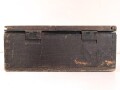 Transportkasten " Kartusche schweres Infanterie Gesc hütz 33 für 15cm Stielgranate 42"  Originallack, ungereinigt