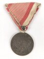 k.u.k. Österreich, bronzene Tapferkeitsmedaille , Franz Joseph I., an Dreiecksband