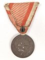 k.u.k. Österreich, bronzene Tapferkeitsmedaille , Franz Joseph I., an Dreiecksband