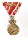 k.u.k. Österreich, Bronzene Militärverdienstmedaille "Signum Laudis" , Franz Joseph I. , an Dreiecksband, mit Schwerterauflage