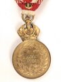 k.u.k. Österreich, Bronzene Militärverdienstmedaille "Signum Laudis" , Franz Joseph I. , an Dreiecksband, mit Schwerterauflage