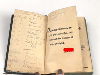 Der Soldatenfreund (Ausgabe A : Heer) Taschenjahrbuch für die Wehrmacht mit Kalender 1942, über 300 Seiten, Einband löst sich, Maße 7,5 x 12,5 cm