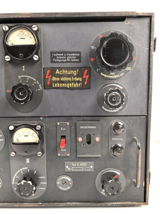 Tonschreiber b1 V ( Verstärker ) Ton.S. b1 ( V ) Wehrmacht. Hersteller jja  1944. Originallack, Funktion nicht geprüft, wiegt unverpackt etwa 32kg