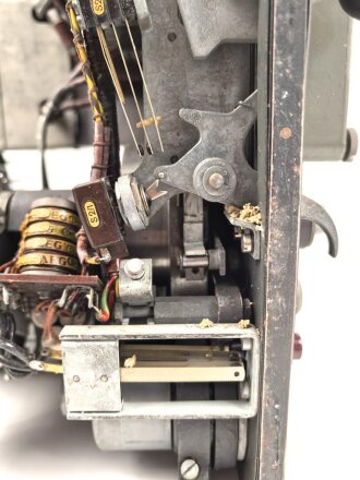 Tonschreiber B1 ( L ) Laufwerk , Ton.S. b1 ( L ) Wehrmacht. Hersteller jja  1944. Otiginallack, Funktion nicht geprüft