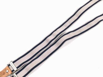 Hosenträger aus der Zeit des 2.Weltkrieg in gutem Zustand. Vermutlich neuzeitliche Fertigung, UV negativ