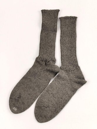 Paar feldgraue Socken aus der Zeit des 2. Weltkrieg....