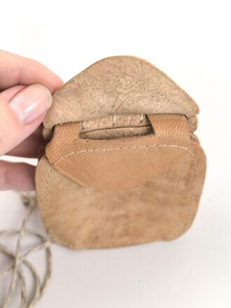 Tasche für eine Erkennungsmarke , wohl ungetragenes Stück