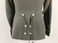 Heer, Waffenrock für einen Oberst im Gebirgsjäger Regiment 79. Getragenes Stück, die Ärmelpatten unrichtig neuzeitlich ergänzt.