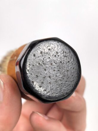 Kasten für persönliche Hygiene, laut Vorbesitzer aus dem Nachlass eines Offizier der Wehrmacht. Maße des Kasten etwa 16 x 21 x 6cm