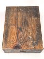 Kasten für persönliche Hygiene, laut Vorbesitzer aus dem Nachlass eines Offizier der Wehrmacht. Maße des Kasten etwa 16 x 21 x 6cm